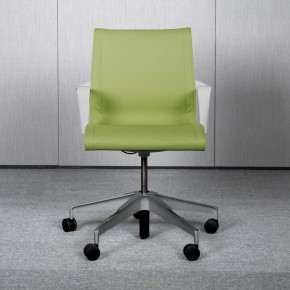 HERMAN MILLER "SETU" - Konferenzstuhl mit Band-Armlehnen