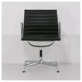 VITRA "EA 108" - drehbarer Konferenzstuhl / Leder