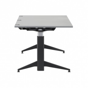 KÖNIG + NEURATH "UNO.S" - höhenverstellbarer Schreibtisch