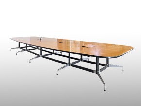 Vitra "Segmented Table" - bootsförmiger Konferenztisch - 600 cm